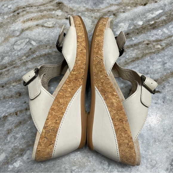Dansko Carla Ivory Cream Buckled Wedge Sandals EU 40 - Picture 5 of 12